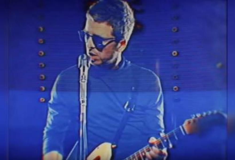 Noel Gallagher’s High Flying Birds - She Taught Me How To Fly