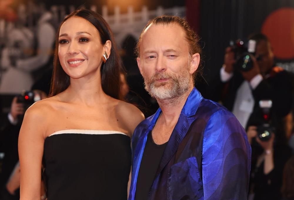 Thom Yorke presenta la colonna sonora di ‘Suspiria’ alla Mostra del Cinema di Venezia. Guarda le foto dal red carpet