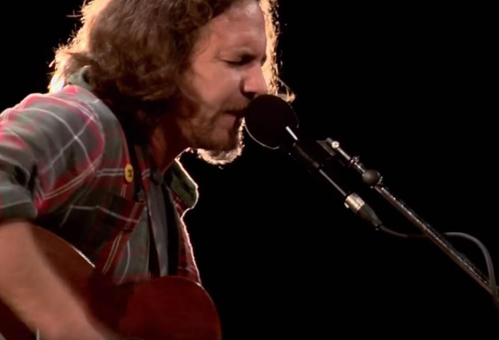 Eddie Vedder - Far Behind