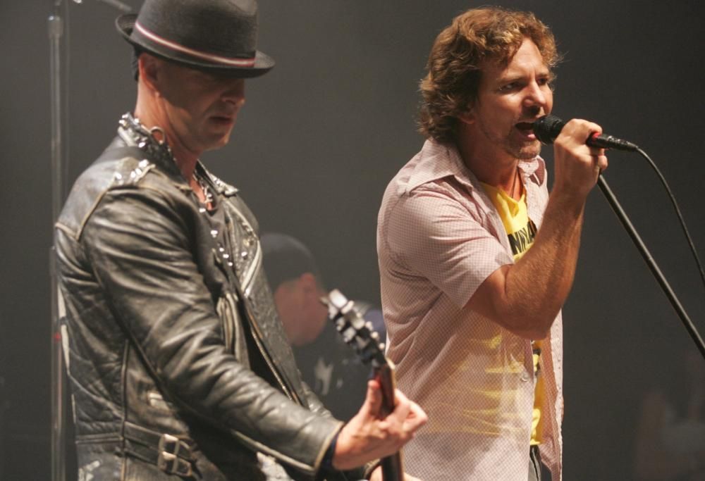 Ramones: guarda le foto del concerto tributo del 12 settembre 2004 con Eddie Vedder, Red Hot Chili Peppers…