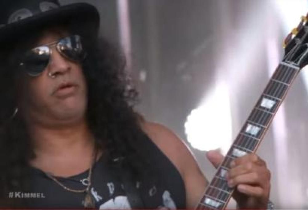 Slash ft. Myles Kennedy & The Conspirators - Mind Your Manners