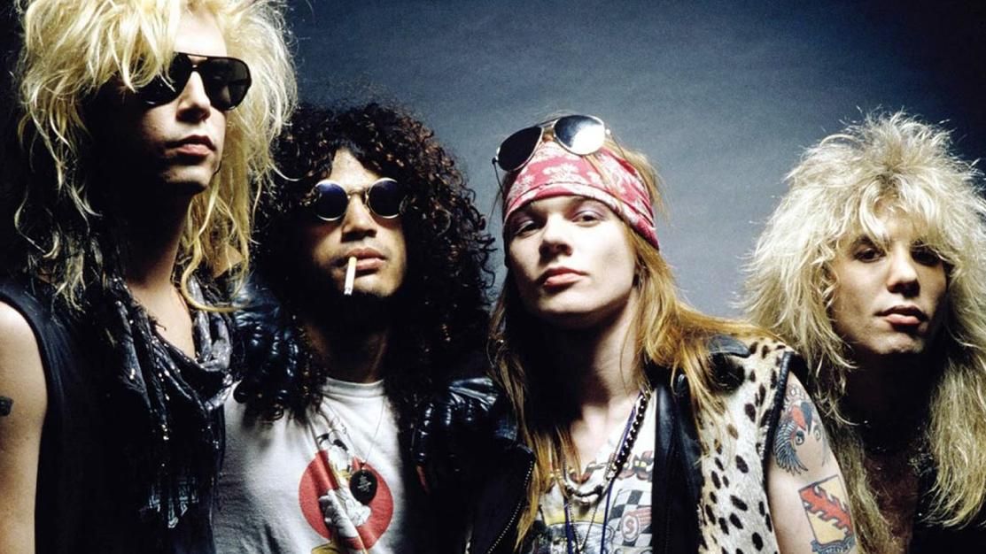 Guns N' Roses, ecco come uno scherzo fece rendere conto a Slash che il grunge aveva spazzato via la fama della band