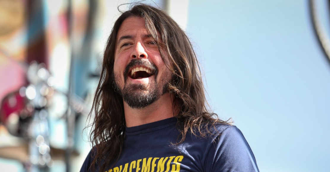 I Foo Fighters, con il nome di Dee Gees, annunciano l’EP “Hail Satin ...