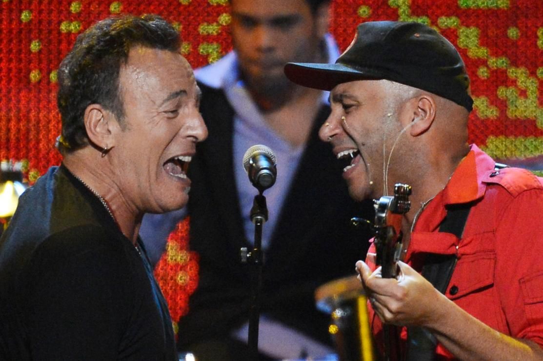 Tom Morello e la sua ossessione per Bruce Springsteen: "ecco come è diventato il mio punto di riferimento"