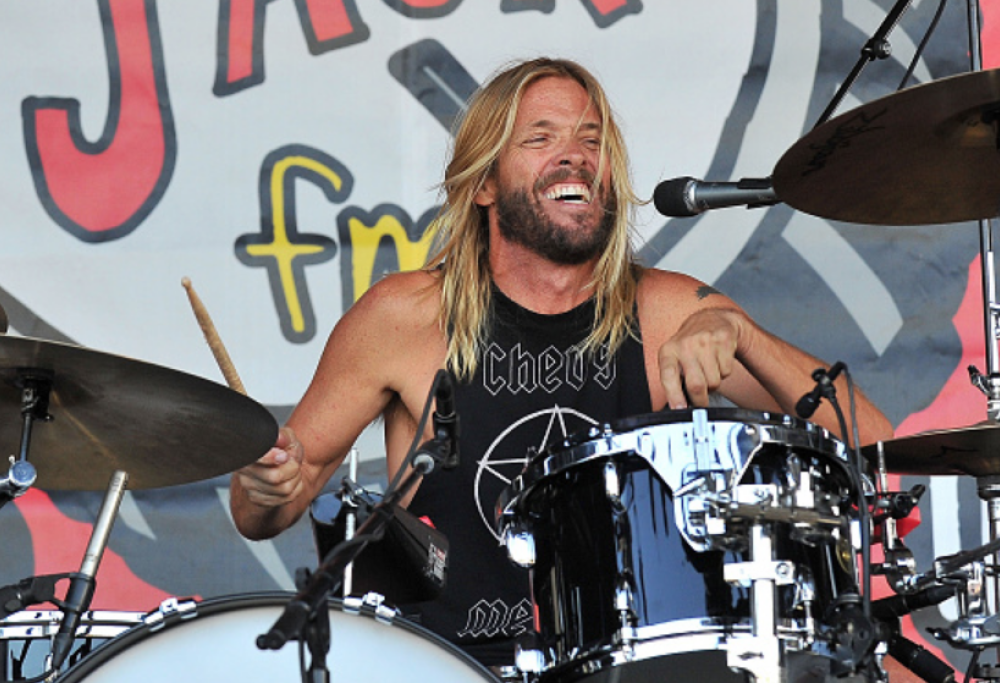 In memory of Taylor Hawkins. Le foto più belle del batterista dei Foo Fighters