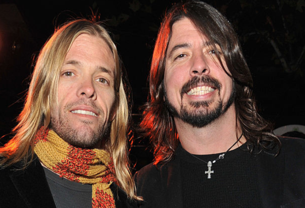 Foo Fighters, l'emozionante brano che Dave Grohl scrisse per Taylor Hawkins. Scopri la storia