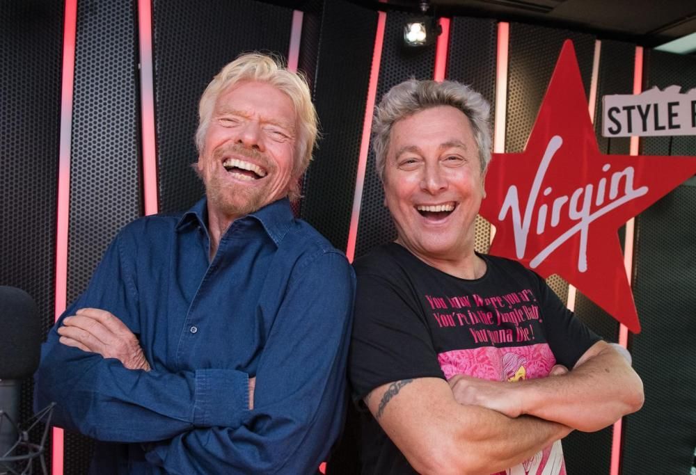 Richard Branson ospite a Virgin Radio. Guarda le foto più belle della diretta a Revolver con Ringo