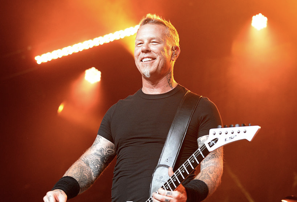 Metallica, James Hetfield svela il contenuto di tutte le edizioni del nuovo album 72 Seasons. Guarda i video