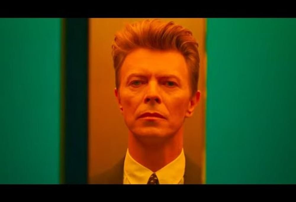 David Bowie: il trailer finale di "Moonage Daydream", il docufilm ufficiale sulla vita del Duca Bianco. Guardalo qui