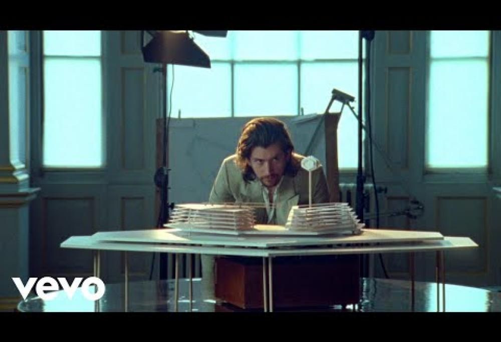 Arctic Monkeys - Four Out Of Five