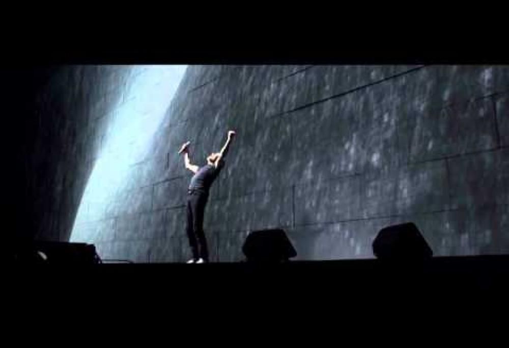 Roger Waters & David Gilmour - Comfortably Numb (Live, O2 Arena 2011)
