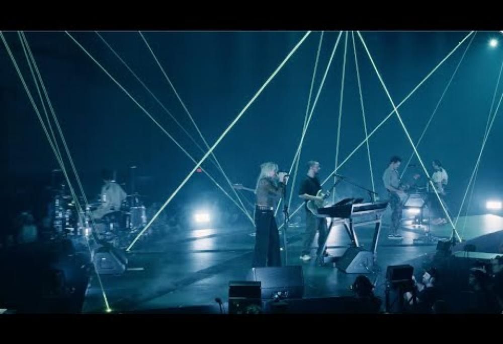 Linkin Park: guarda il video live di What I've Done con Emily Armstrong alla voce