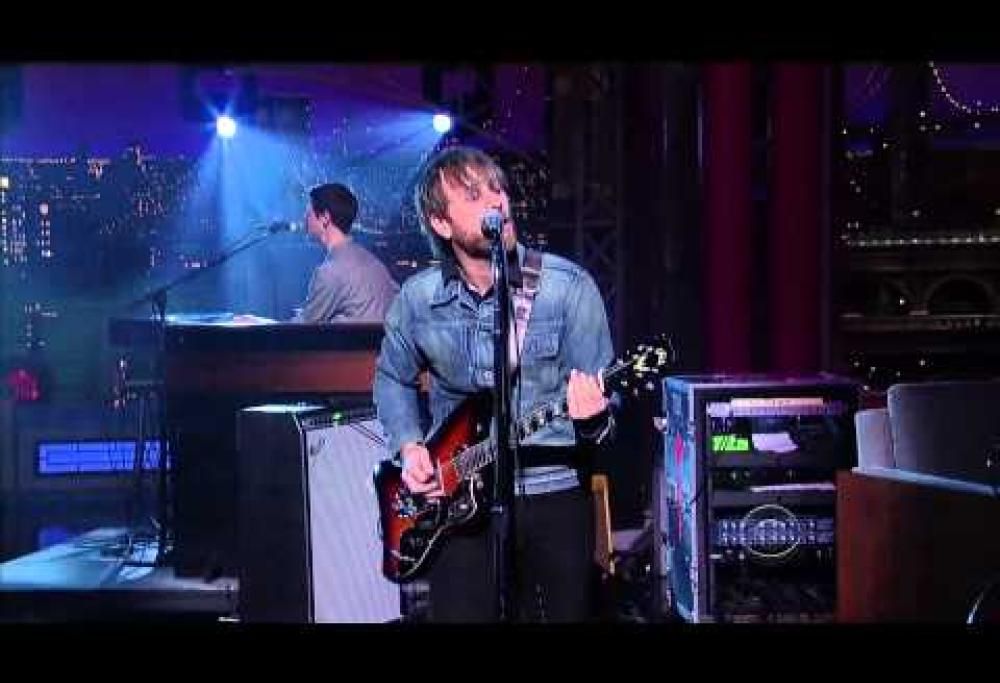 Black Keys - Gold on the Ceiling (live)