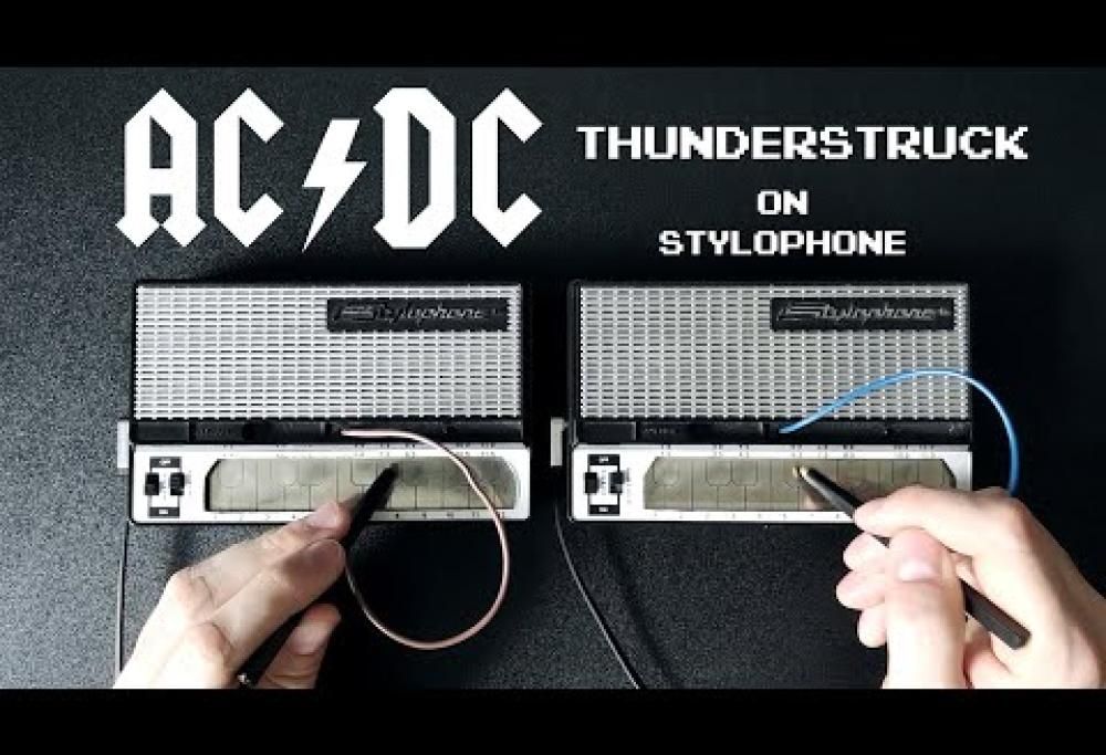 AC/DC: la versione di Thunderstruck suonata con lo stilofono! Ascoltala qui