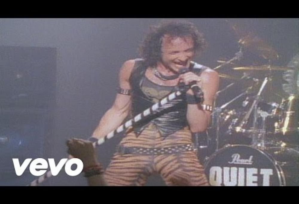 Quiet Riot - Cum On Feel The Noize