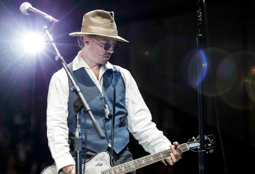 Johnny Depp e Willie Nelson in concerto