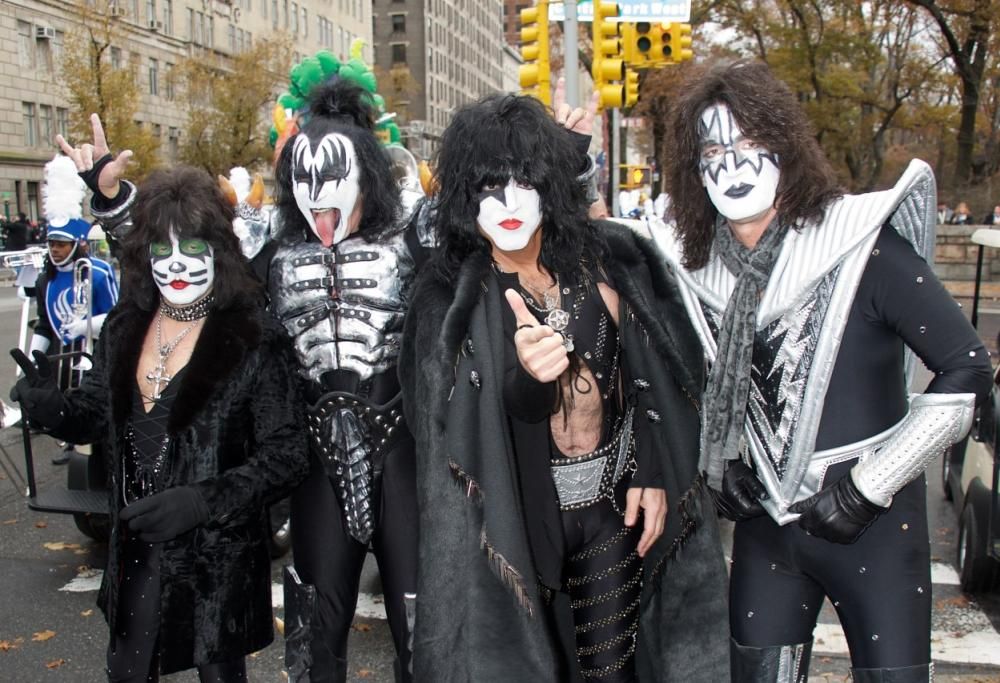 I Kiss in parata a New York