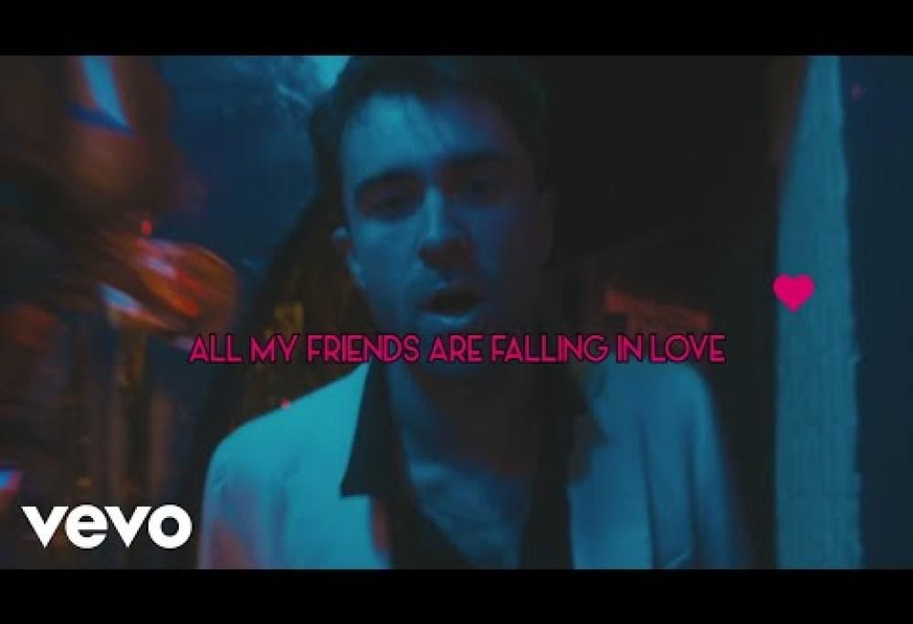 The Vaccines - All My Friends Are Falling In Love