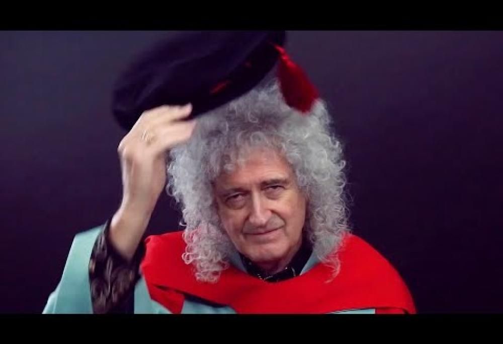 Queen, Brian May è diventato Dottore in Scienze. Guarda il video del discorso