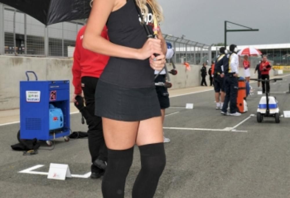 SBK Umbrella Girls Silverstone ’12