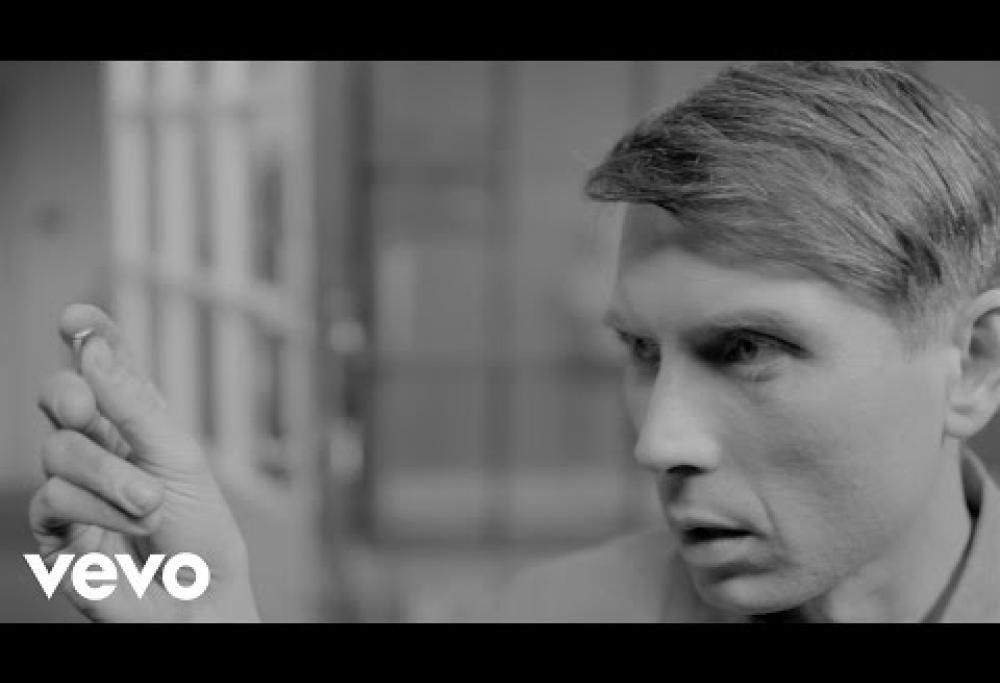 Franz Ferdinand - Fresh Strawberries