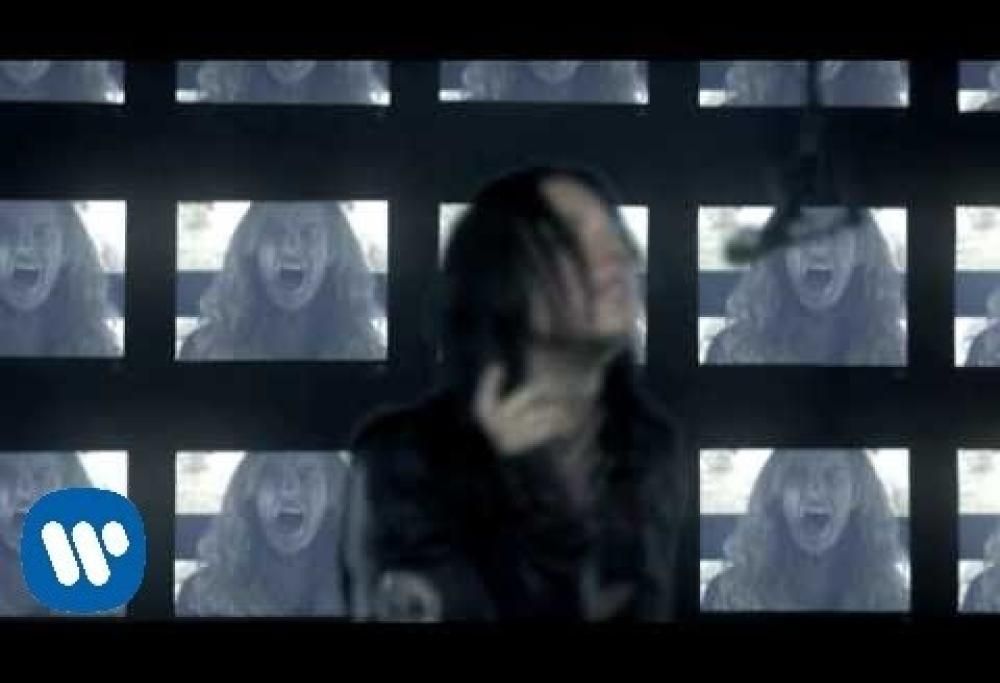Megadeth (feat. Cristina Scabbia)  - A Tout Le Monde