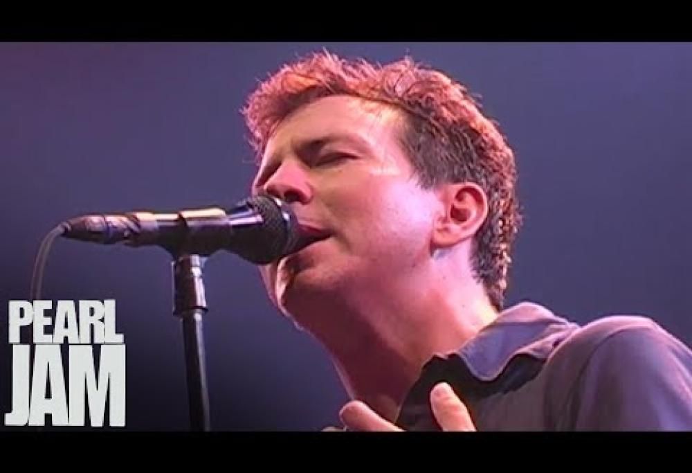 Pearl Jam - Daughter (live)