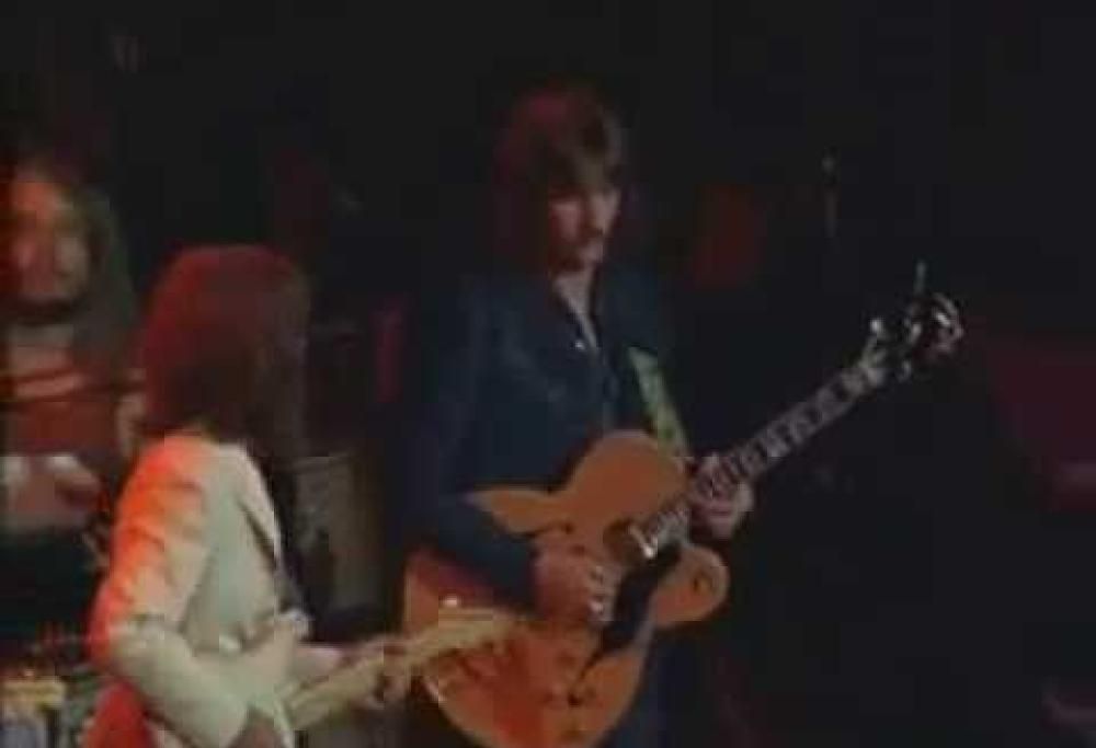 George Harrison & Eric Clapton - While My Guitar Gently Weeps