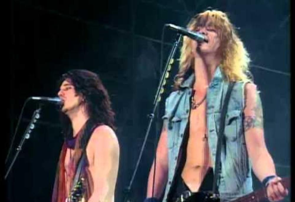 Guns N' Roses - You Could Be Mine (live 1992)