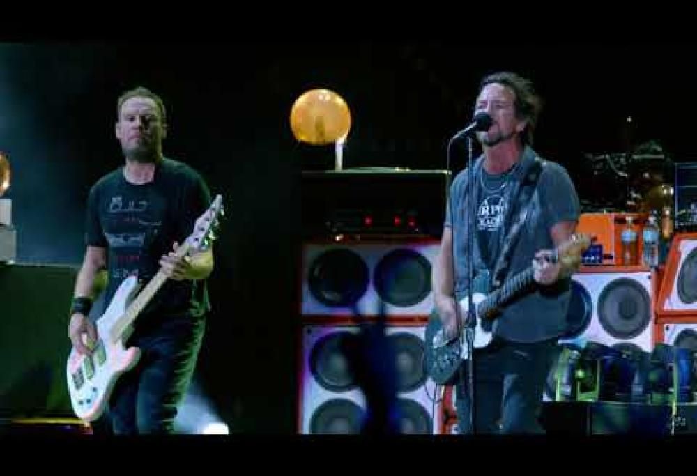 Pearl Jam: anticipazione del film-concerto Let's Play Two, guarda il video di Corduroy live