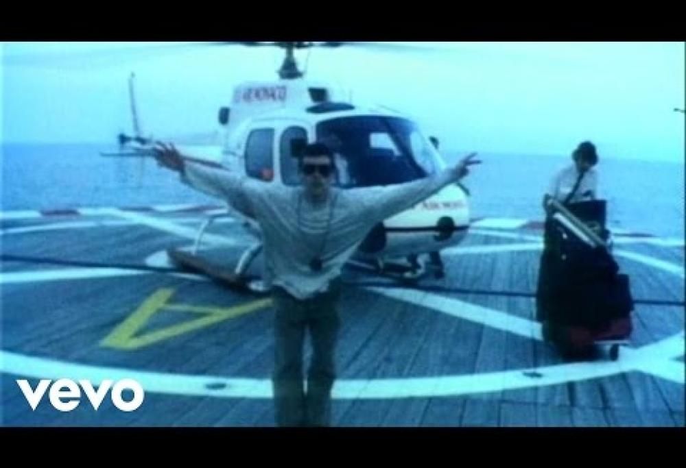 The Stone Roses - Love Spreads