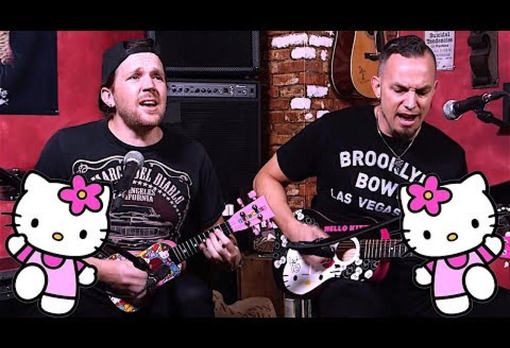 Metallica: Mark Tremonti suona la cover di Welcome Home (Sanitarium) con una chitarra di Hello Kitty! Guarda il video
