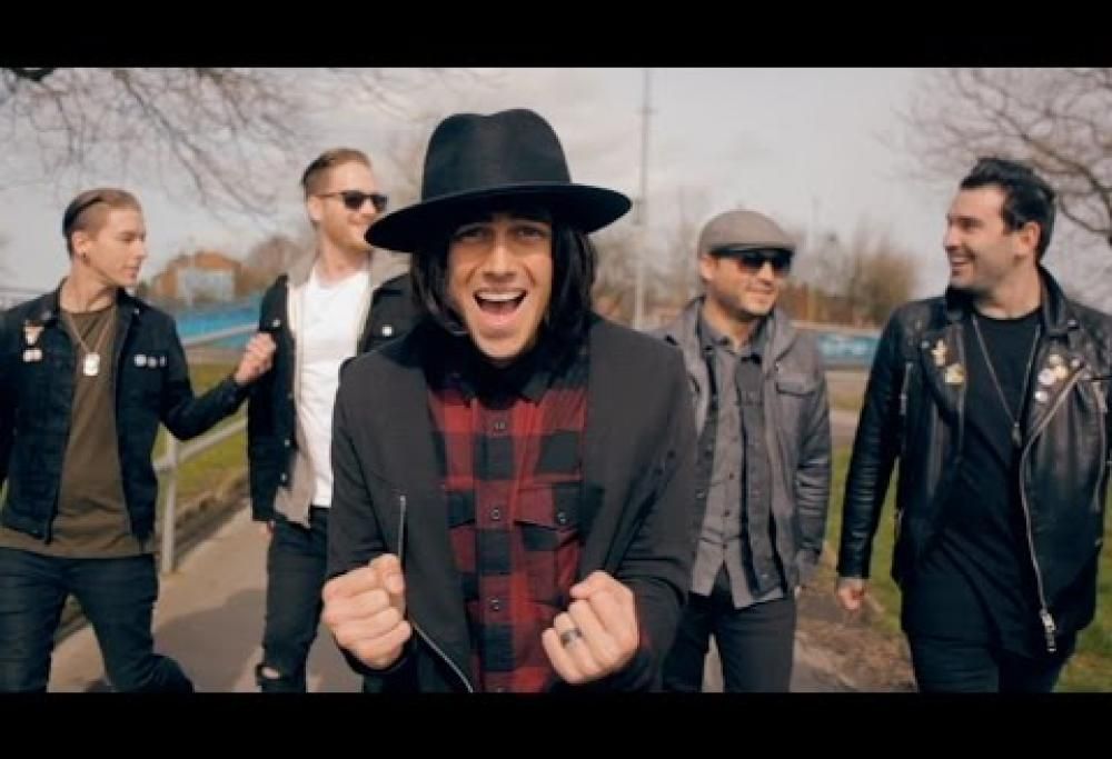 Sleeping With Sirens - The Strays