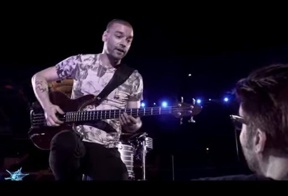 MUSE - Backstage (Chris Wolstenholme solo)