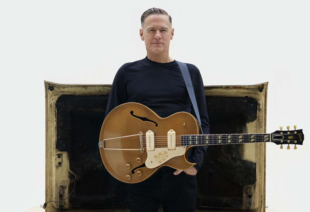 Bryan Adams annuncia il nuovo album "So Happy It Hurts". Ascolta qui il nuovo singolo e guarda il video
