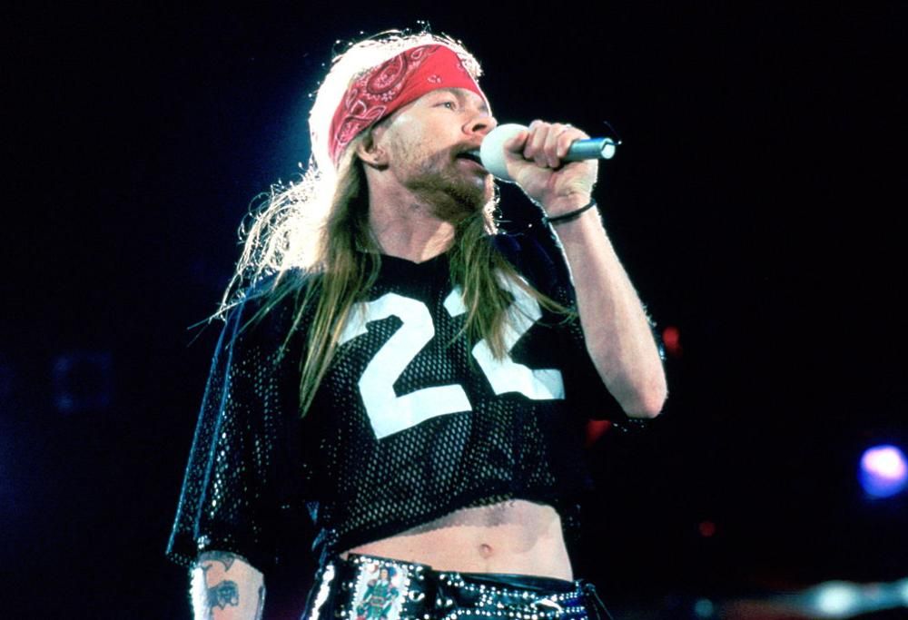 Buon compleanno Axl Rose: oggi la leggenda dei Guns N’ Roses compie 60 anni