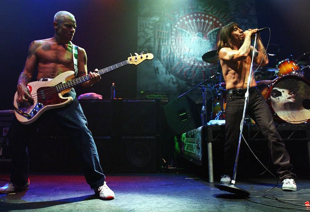 Ramones: guarda le foto del concerto tributo del 12 settembre 2004 con Red Hot Chili Peppers, Eddie Vedder…