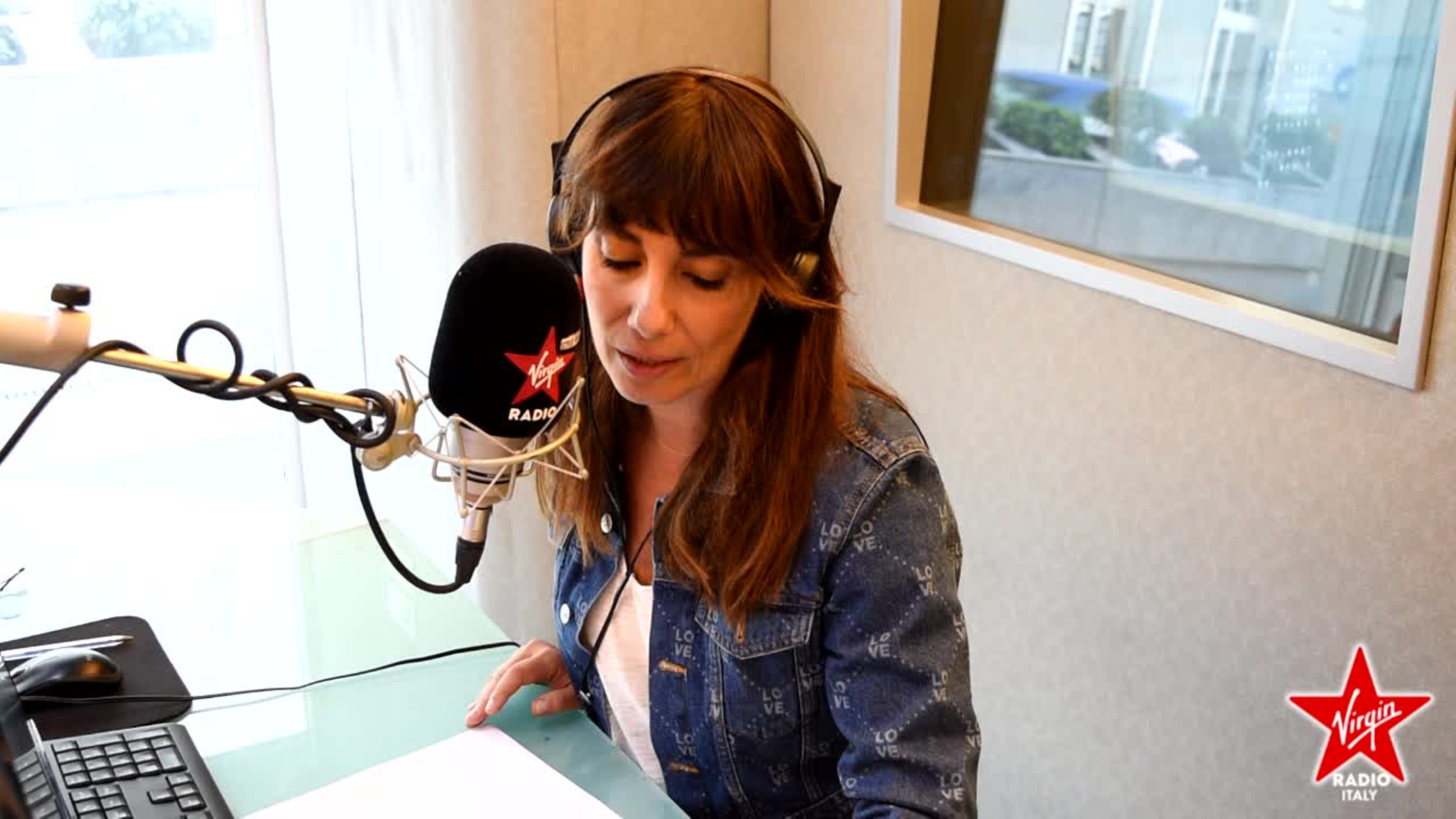 Paola Maugeri legge la lettera di Chester Bennington a Chris Cornell