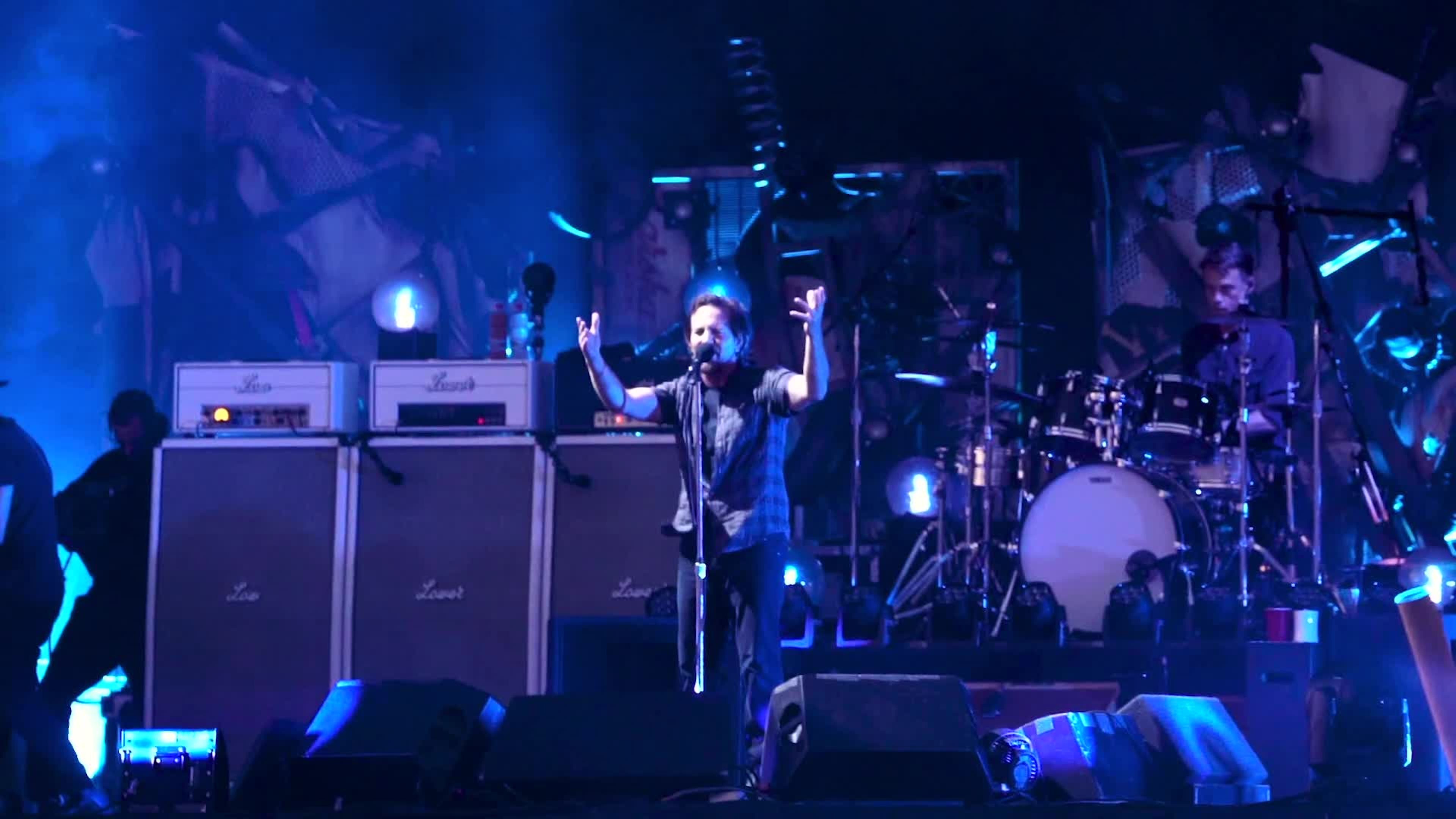 Pearl Jam: guarda il video di Given To Fly a Idays Festival!