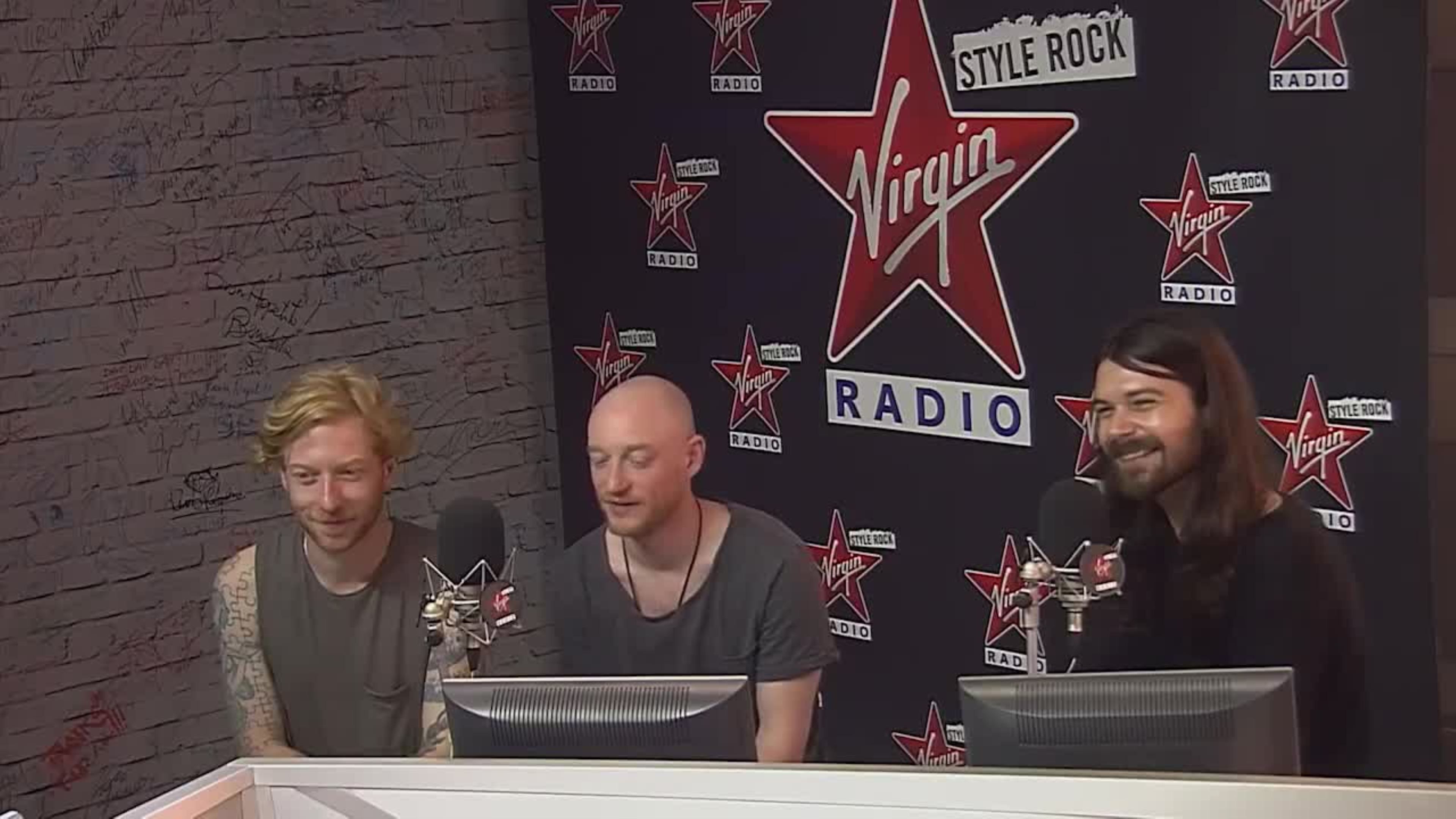 Biffy Clyro: il video con l'intervista esclusiva a Virgin Radio
