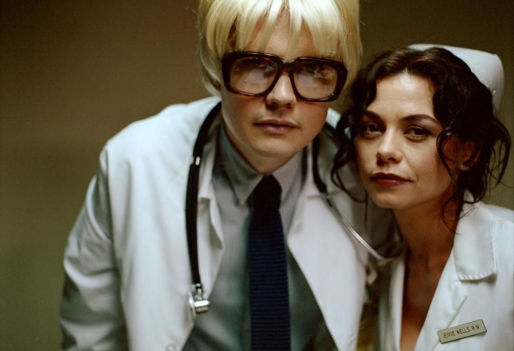 Spun: le foto del film con i Cameo di Billy Corgan e Debbie Harry