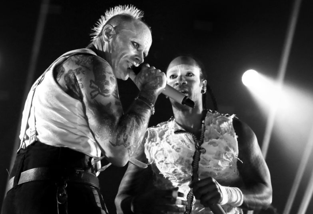 I Prodigy trasmettono integralmente lo storico concerto al Milton Keynes Bowl del 2010! Guardalo qui