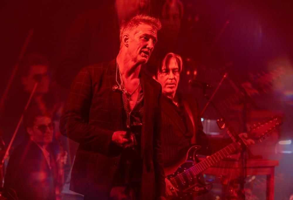 Queens Of The Stone Age: le foto più belle e la scaletta del concerto al Teatro Lirico di Milano