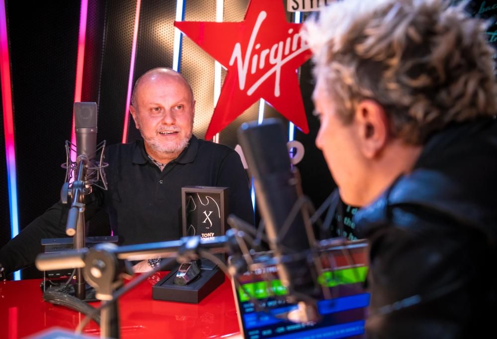 Tony Iommi torna a suonare per Scent of Dark by XERJOFF, un esperimento “artistico multisensoriale” senza precedenti