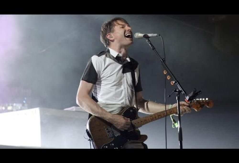 Franz Ferdinand - Take Me Out (live)