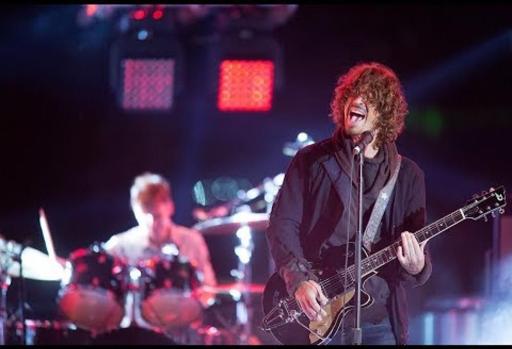 Soundgarden - Black Hole Sun (live)
