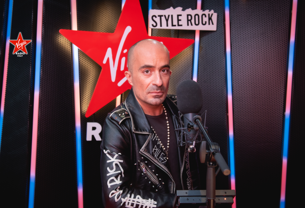Guarda le foto di Francesco Allegretti nel nuovo studio di Virgin Radio
