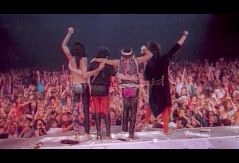 Mötley Crüe - Home Sweet Home