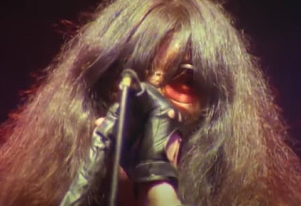 The Ramones - Blitzkrieg Bop