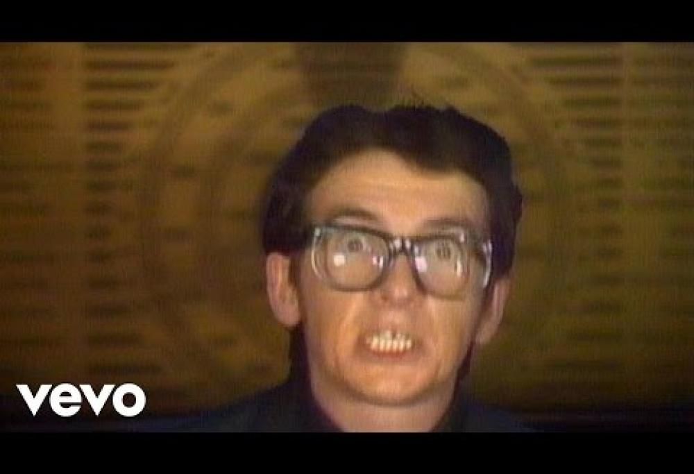 Elvis Costello - Radio, Radio